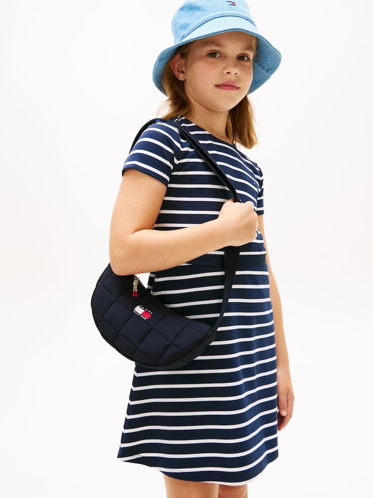 Tommy Hilfiger Quilted Crescent Cross-Body Bag - תמונה 5 מתוך 5 Tommy Hilfiger Quilted Crescent Cross-Body Bag - תמונה 5 מתוך 5