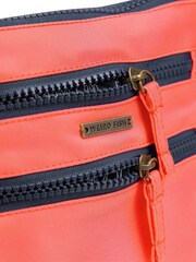Weird Fish Nisla Cross-Body Bag - תמונה 6 מתוך 6
