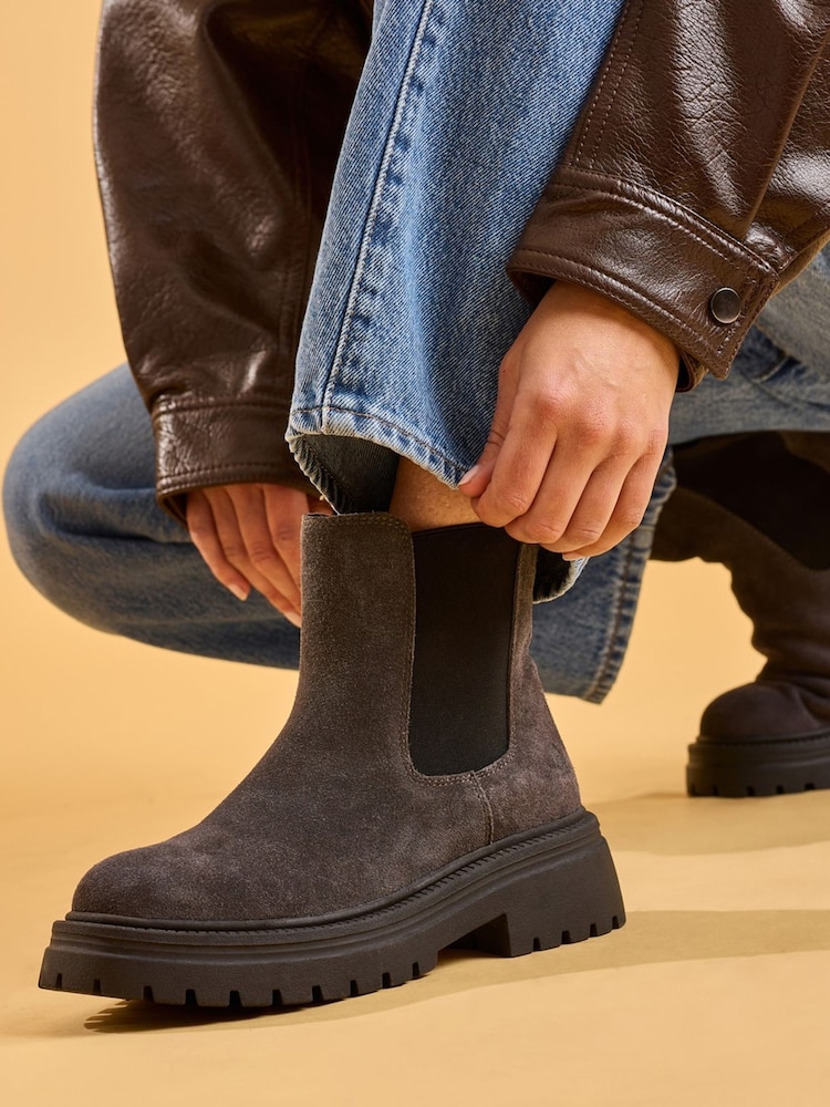 Hush Puppies Grey Rose Chelsea Boots - Image 2 of 5 Hush Puppies Grey Rose Chelsea Boots - Image 2 of 5