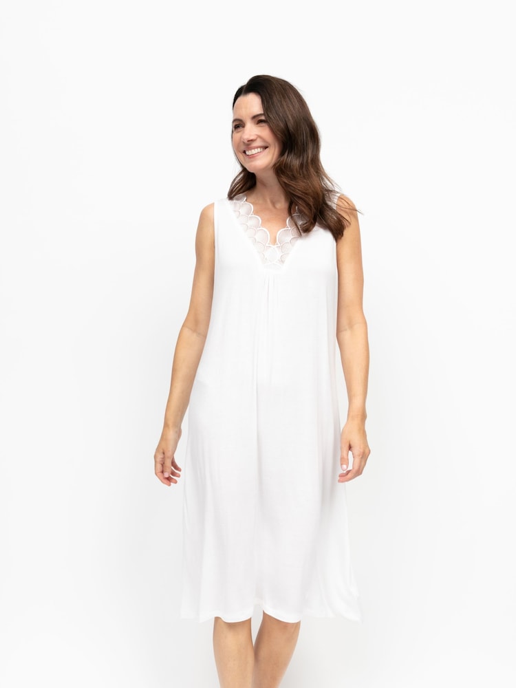 Nora Rose Modal Lycra Jersey V-Neck Scalloped Lace Bus Short Nightdress - 4şəkildən 2 şəkil