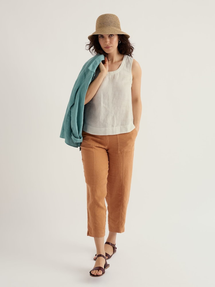 Seasalt Cornwall White Lighthouse Station Vest - Image 1 of 4