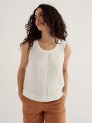 Seasalt Cornwall White Lighthouse Station Vest - Image 2 of 4