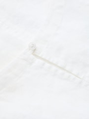 Seasalt Cornwall White Lighthouse Station Vest - Image 4 of 4