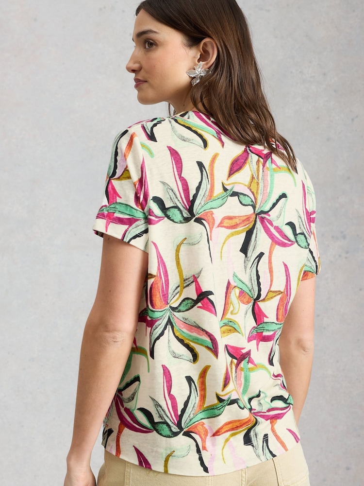 White Stuff חולצת טי מסיב פשתן עם צווארון וי, דגם Susie - תמונה 2 מתוך 6