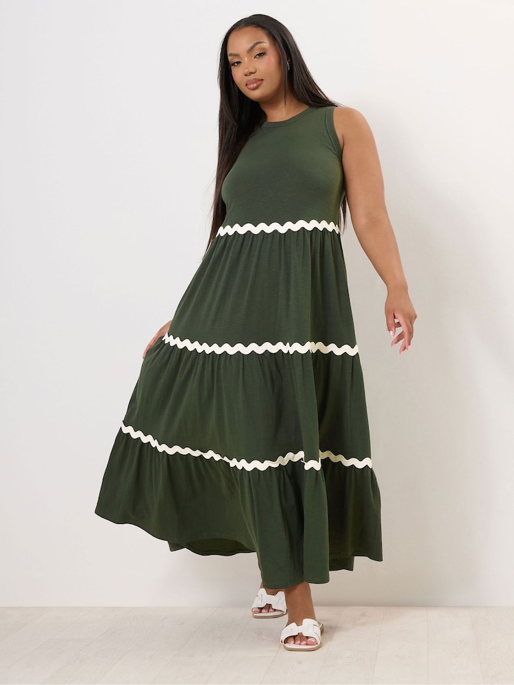 Yours Curve Green Contrast Swirl Tiered Maxi Dress - Image 1 of 5