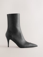 Negro - Botines con puntera de punta fina de Forever Comfort® - Imagen 1 de 5