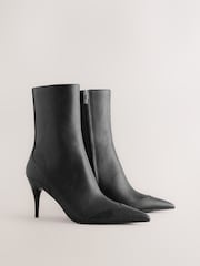 Negro - Botines con puntera de punta fina de Forever Comfort® - Imagen 2 de 5
