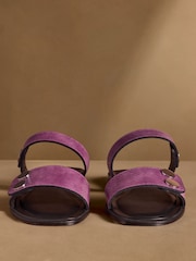 Russell & Bromley סנדלים בעיטור מתכת, דגם Newby - תמונה 3 מתוך 7