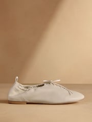 Russell & Bromley Oatmeal Tabley Lace Up Shoes - Image 2 of 7