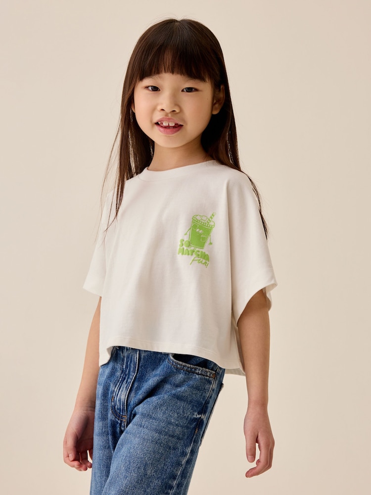 White Matcha - Kastiges Grafik-T-Shirt (3-16Jahre) - Bild 1 von 4