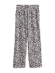Grey Leopard Print Ski Scene Short Sleeve Pyjamas - Image 8 of 10