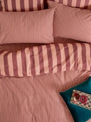 شرشف سرير بأستك بنمط مخطّط The Ultimate من Furn - Image 2 of 2