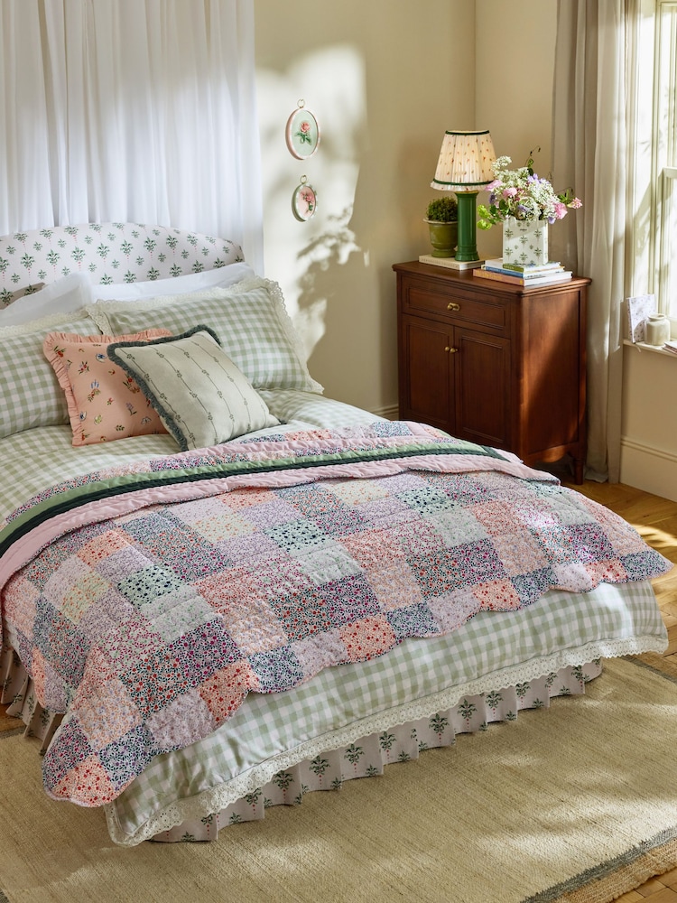 Cath Kidston Pink Heirloom Floral Patchwork Scallop Quilted Bedspread - Image 2 of 5 Cath Kidston Pink Heirloom Floral Patchwork Scallop Quilted Bedspread - Image 2 of 5