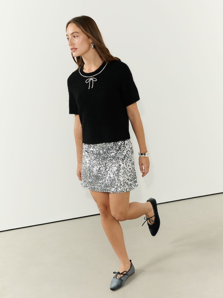 Black Embellished Crew Neck Short Sleeve Jumper with Wool - Image 2 of 8 Black Embellished Crew Neck Short Sleeve Jumper with Wool - Image 2 of 8