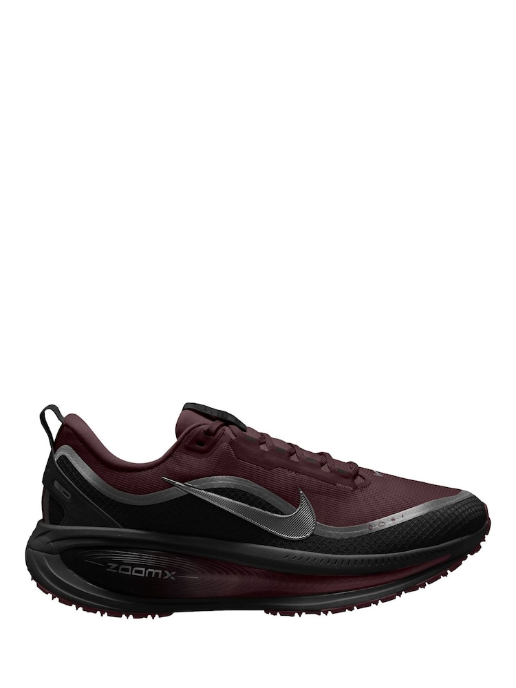 Nike Red Vomero 18 Gore-Tex Road Running Trainers - Image 1 of 3 Nike Red Vomero 18 Gore-Tex Road Running Trainers - Image 1 of 3