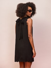 Ro&Zo Black Petite Scallop Edge Mini Dress With Linen - Image 4 of 4