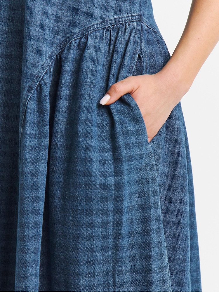 Simply Be Blue Gingham Collared Denim Midi Dress - Image 4 of 4
