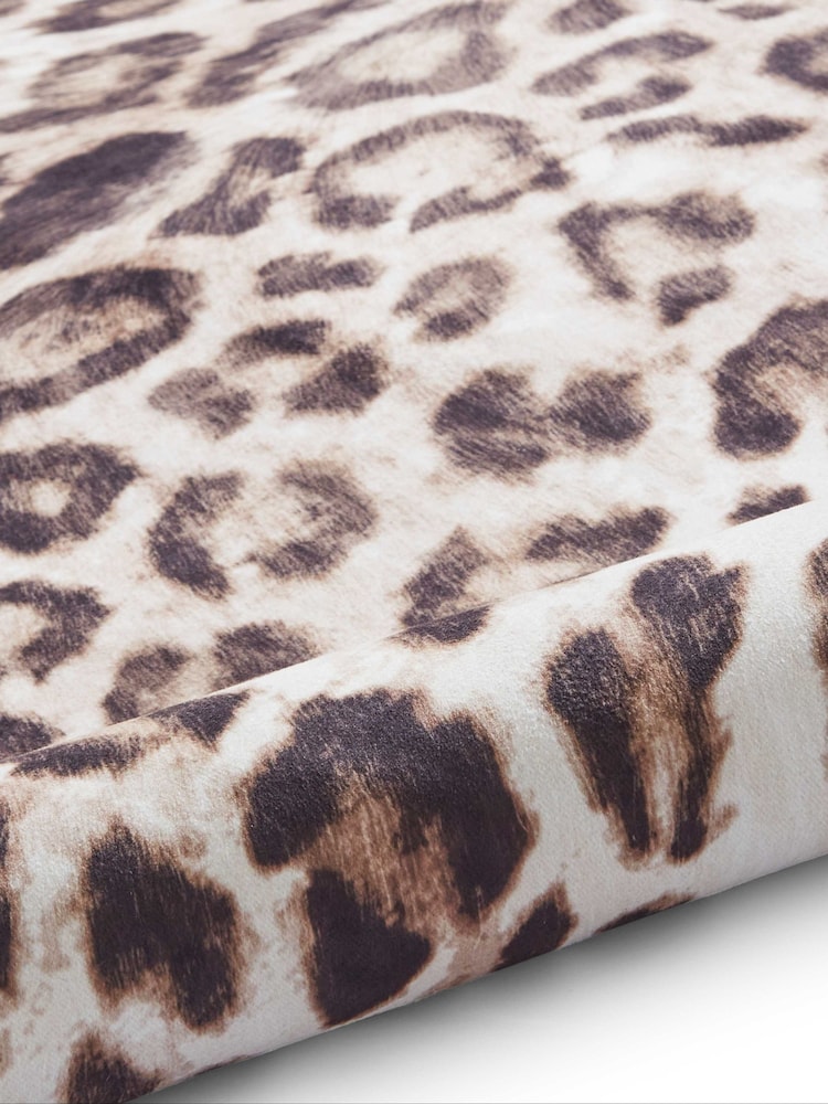 Think Rugs Brown Faux Print Leopard Animal Print Rug - Image 6 of 6 Think Rugs Brown Faux Print Leopard Animal Print Rug - Image 6 of 6