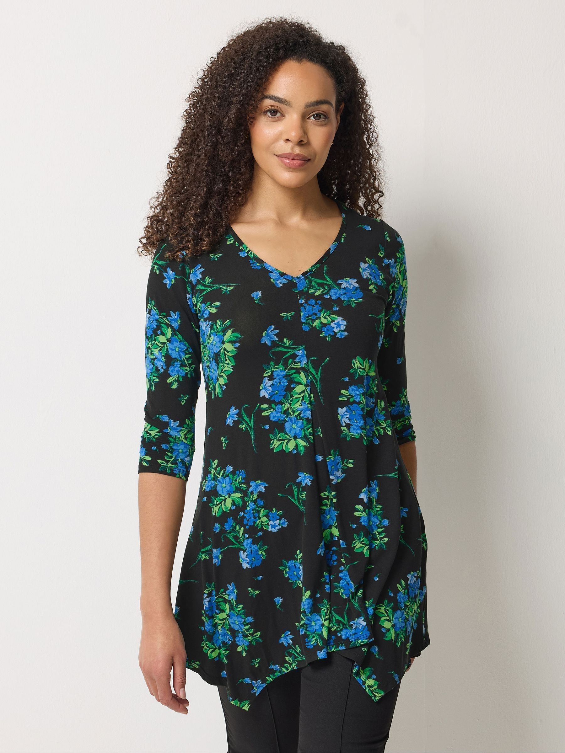 M & Co Women's Black Floral Hanky Hem Top