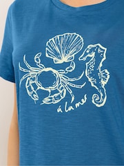 تيشرت بطبعة جرافيك من M&Co A La Mer - صورة 4 من 5