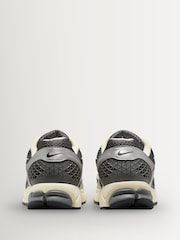 Nike Grey Zoom Vomero 5 Trainers - Image 3 of 10