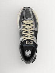 Nike Grey Zoom Vomero 5 Trainers - Image 5 of 10