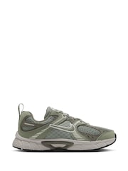 Nike Green Junior V5 Runner Trainers - Image 1 of 10