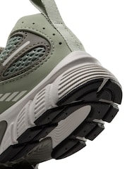 Nike Green Junior V5 Runner Trainers - Image 9 of 10
