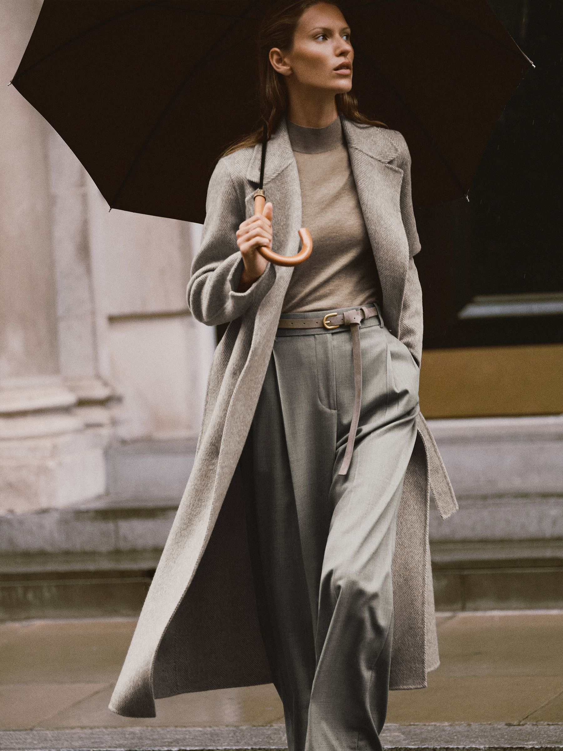 Reiss Light Grey Daia Petite Herringbone Double-breasted Blind-seam Coat Wool-blend In Gray