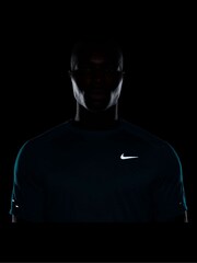 Jasna świerkowa zieleń - Koszulka do biegania Nike Dri-FIT Stride - Obraz 4 z 4