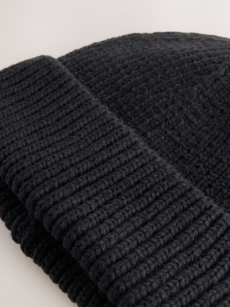 Black Knitted Beanie - Image 4 of 4 Black Knitted Beanie - Image 4 of 4