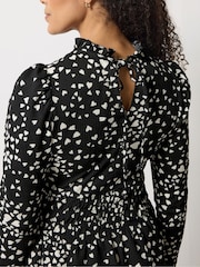 M&Co Black And White Spots Shirred Top - Image 5 of 6