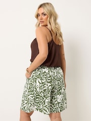Yours Curve Khaki Green Leaf Print Pull On Jersey Shorts - Image 3 of 5