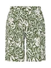 Yours Curve Khaki Green Leaf Print Pull On Jersey Shorts - Image 5 of 5