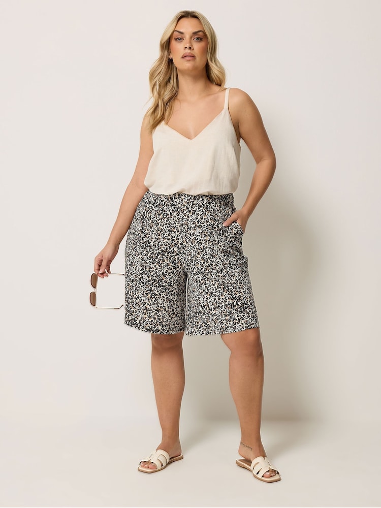 Yours Curve Brown Pull On Jersey Shorts - Image 2 of 5 Yours Curve Brown Pull On Jersey Shorts - Image 2 of 5