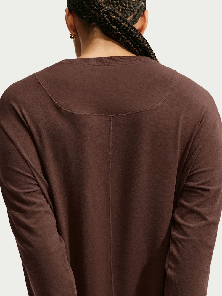 Nike Cacao Wow Brown One Relaxed Dri-FIT Long Sleeve Top - Image 5 of 5 Nike Cacao Wow Brown One Relaxed Dri-FIT Long Sleeve Top - Image 5 of 5