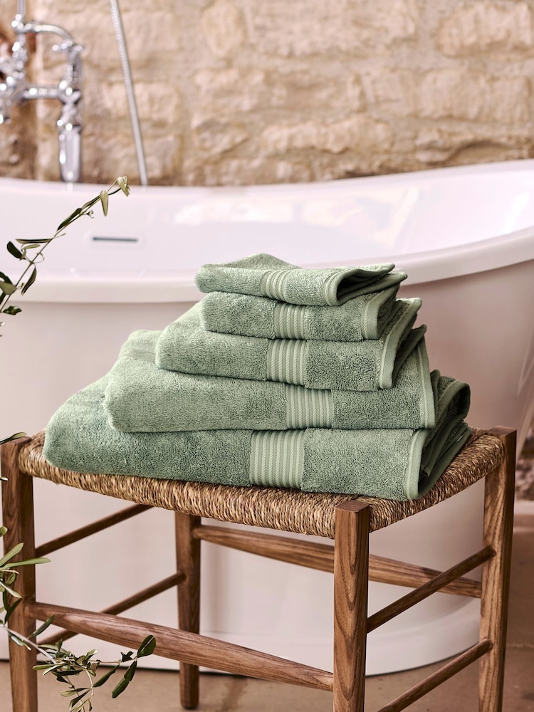 Christy Bay Leaf Supreme Hygro® - 650 GSM Cotton Towel - Image 1 of 3