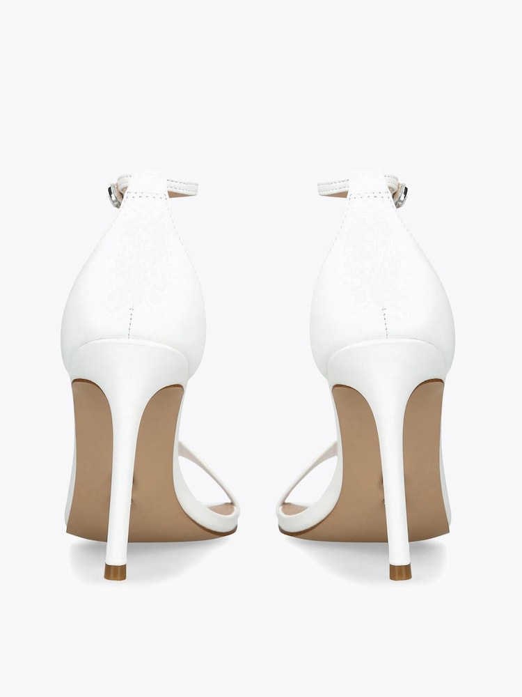 Steve Madden White Tecy Leather Sandals - Image 4 of 4 Steve Madden White Tecy Leather Sandals - Image 4 of 4