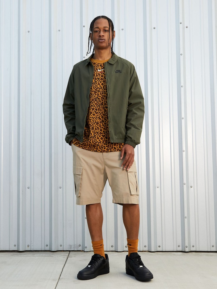 Nike Black Air Force 1 Low Trainers - Image 2 of 9