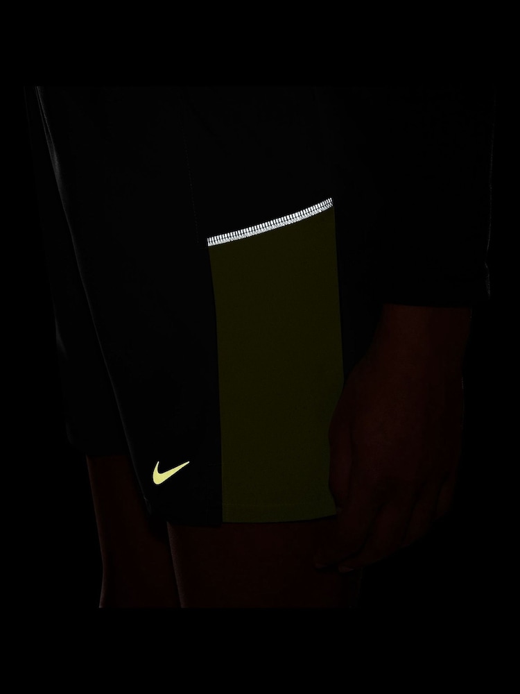 Nike Black Silver Miler Dri-FIT Training Shorts - Image 5 of 5 Nike Black Silver Miler Dri-FIT Training Shorts - Image 5 of 5