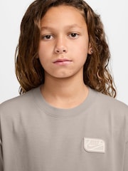 Lys brun - Nike t-shirt med logo og grafisk print - Billede 3 af 3