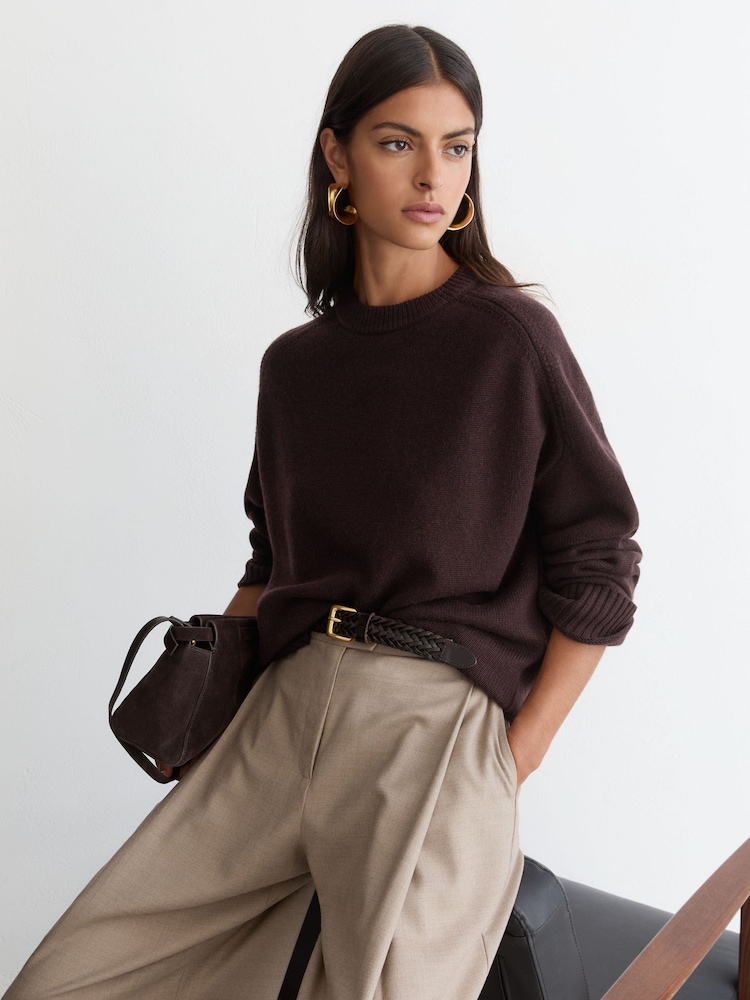 Reiss Grape Burgundy Riley Wool-Cashmere Crew-Neck Raglan Jumper - Image 1 of 7 Reiss Grape Burgundy Riley Wool-Cashmere Crew-Neck Raglan Jumper - Image 1 of 7