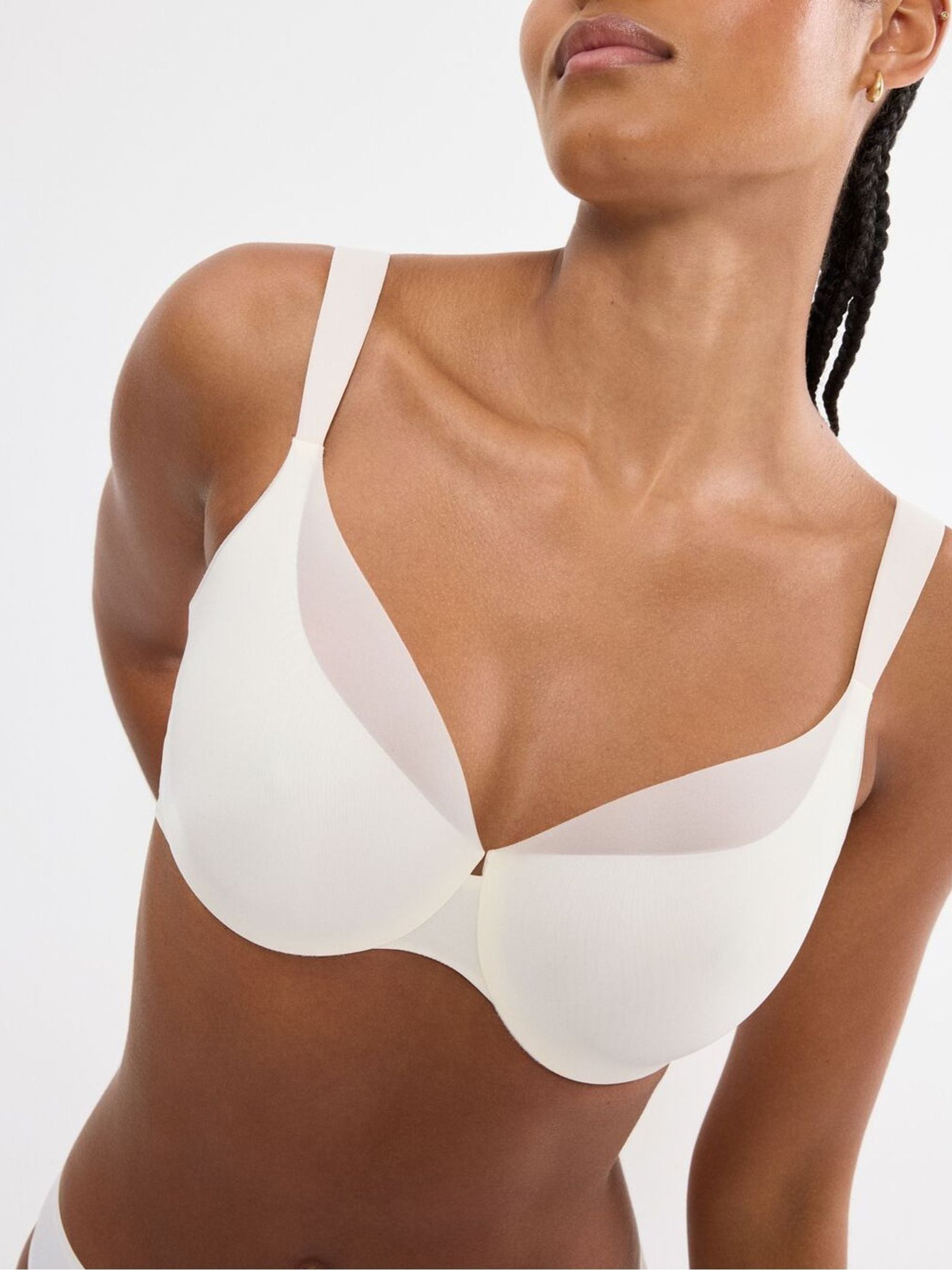 Buy Triumph White Illusion Curve Wired Minimizer Bra from Next USA