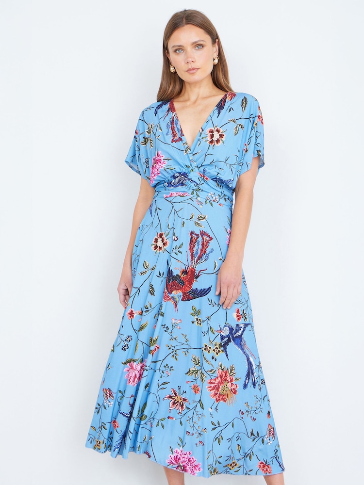 Yumi Blue Viscose Bird And Floral Print Midi Dress With Ruched Waist - Image 2 of 4 Yumi Blue Viscose Bird And Floral Print Midi Dress With Ruched Waist - Image 2 of 4