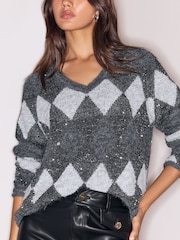 Lipsy Grey Embellished Argyle Knit V-Neck Jumper - Image 2 of 5