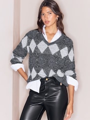 Lipsy Grey Embellished Argyle Knit V-Neck Jumper - Image 3 of 5