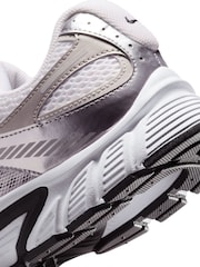 Nike White Black Grey V5 Vomero Trainers - Image 8 of 8
