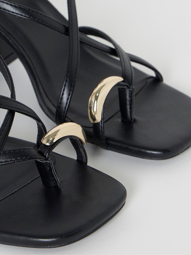 Simply Be Black Wide Fit Toe Loop Hair Hardware Heeled Sandals - Image 4 of 4