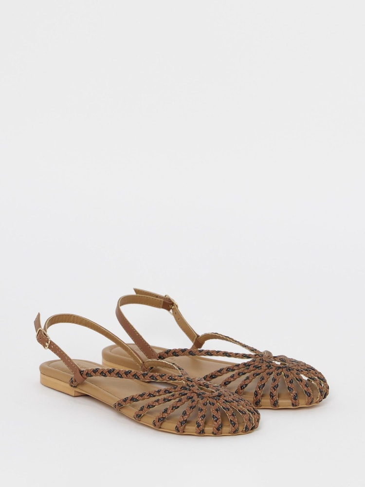 بيج - Simply Be Plaited Woven Flat Sandals - Image 2 of 4 بيج - Simply Be Plaited Woven Flat Sandals - Image 2 of 4