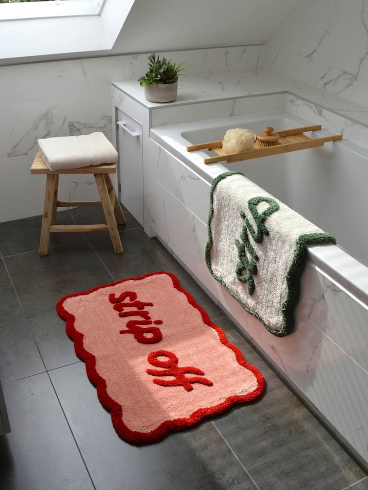 Mooky Mats Green Cream Strip Off Slogan Bath Mat - Image 5 of 5 Mooky Mats Green Cream Strip Off Slogan Bath Mat - Image 5 of 5